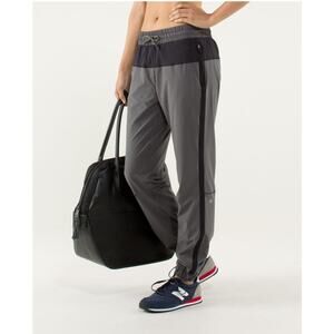 Lululemon Track To Reality Pant Gray Black 4 pull on breathable Stretchy Sporty